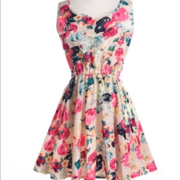 Light Flower Dress   - Picture 1 of 3